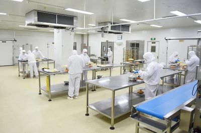 沪郊食品加工企业复工增产 守护市民餐桌丰盛